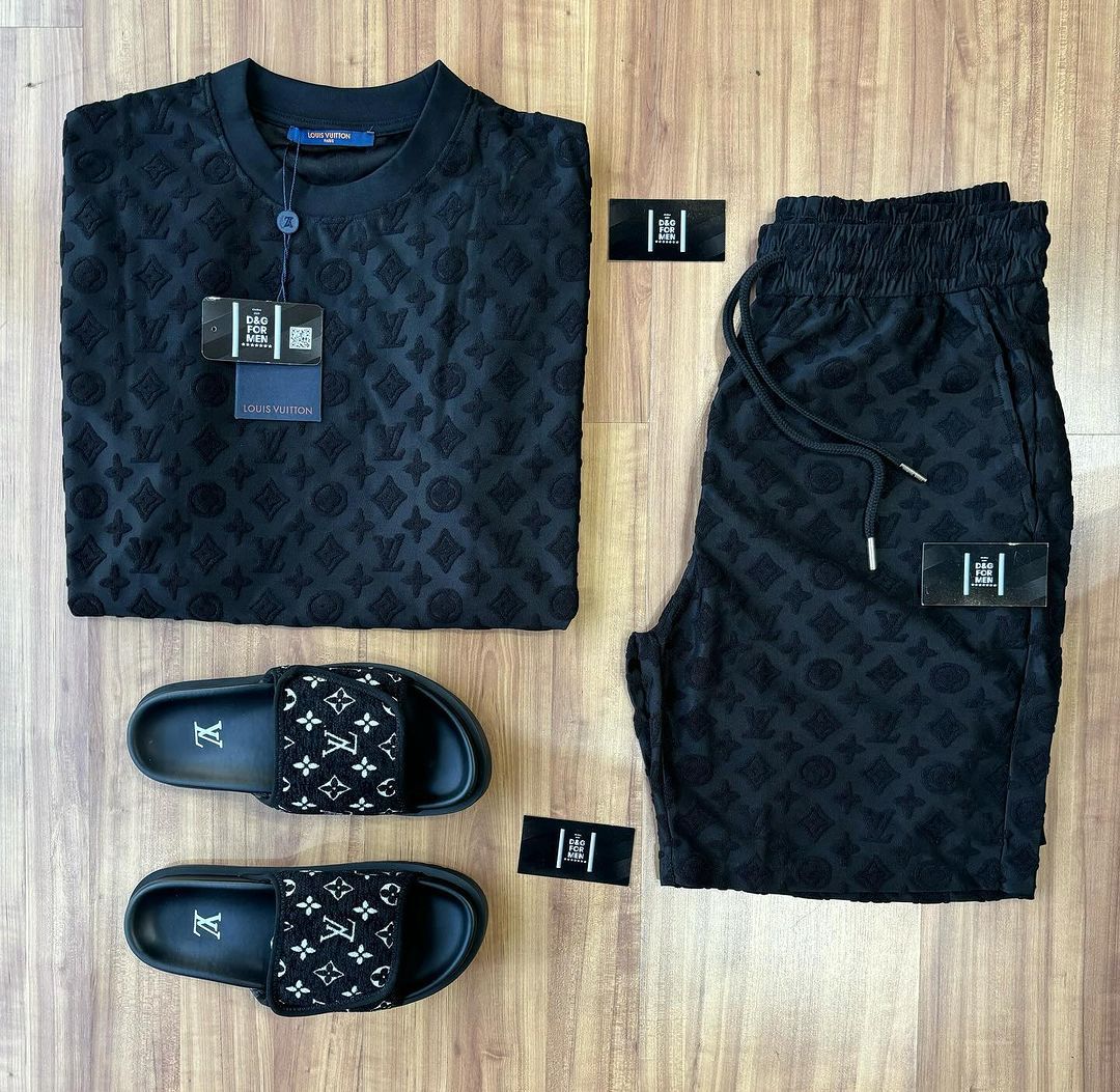 Conjunto LV Black (Promoção Esquenta Black Friday) [CAMISA + BERMUDA + CHINELO]