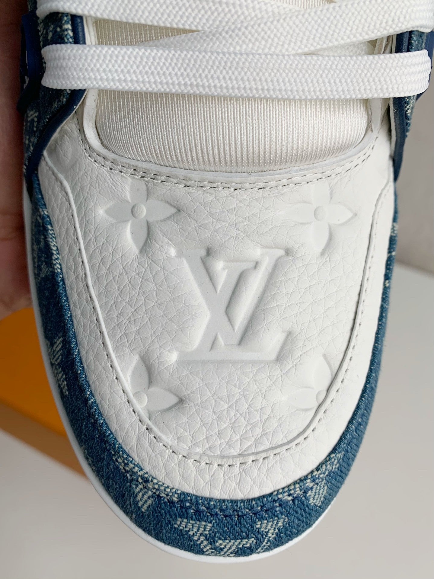 TENIS LV  TREINER SNAKERS AZUL