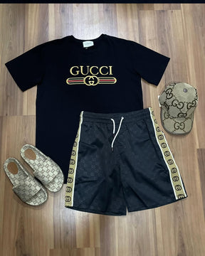 Conjunto De Luxo da  gucci  (Promoção de verão ) [+ BERMUDA + CHINELO+ CAMISA+ BAG)